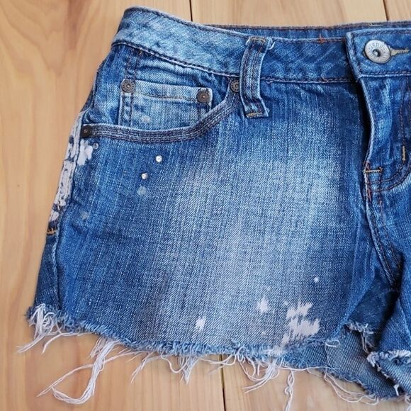 VANA DI EMBELLISHED CUT-OFF DENIM JEAN SHORTS - Picture 2 of 9